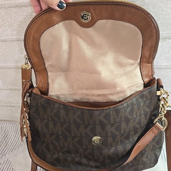 Michael Kors Signature Fold over Brown Leather Shoulder Bag Handbag w/ Tassell - Picture 8 of 13